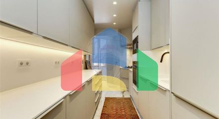 Residential - Condo/Apartment - T2 - Estrela, Lisbon - PT