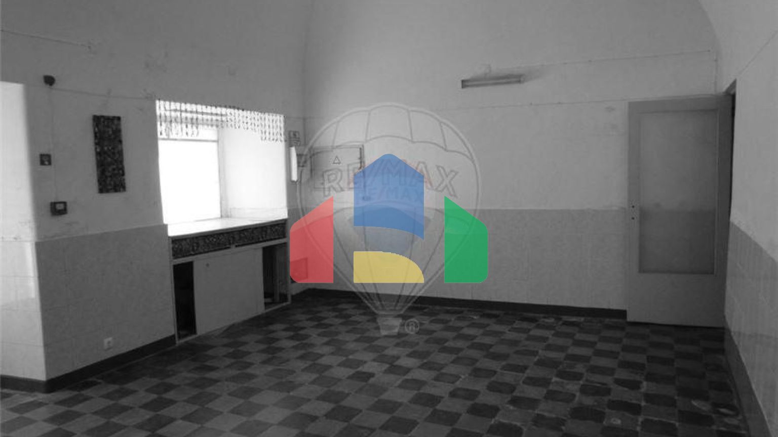 Commercial - Commercial/Retail - Beja (Salvador e Santa Maria da Feira), Beja - PT