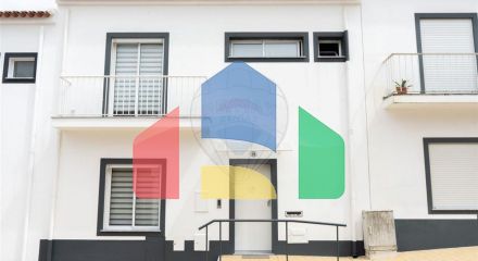Residential - Single Family Home - T3 - Beja (Salvador e Santa Maria da Feira), Beja - PT
