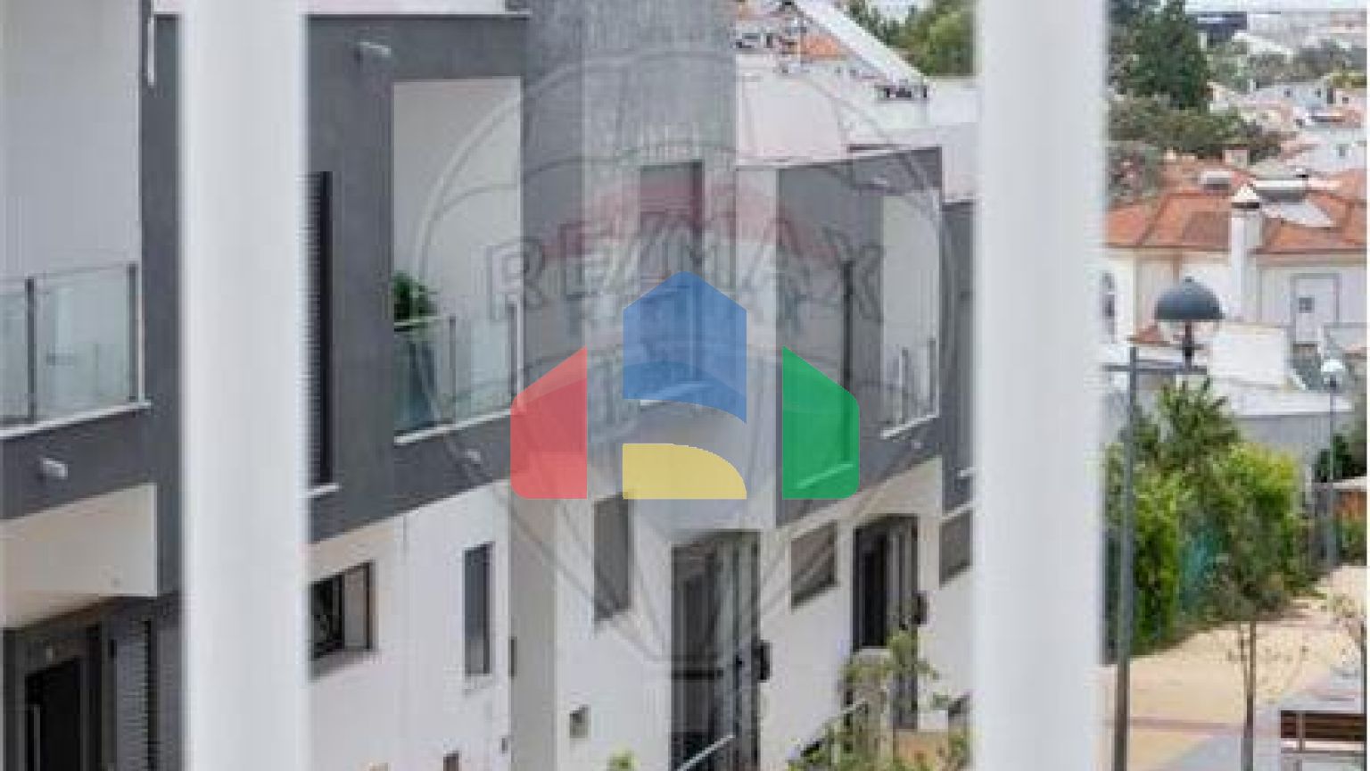 Residential - Single Family Home - T3 - Beja (Salvador e Santa Maria da Feira), Beja - PT