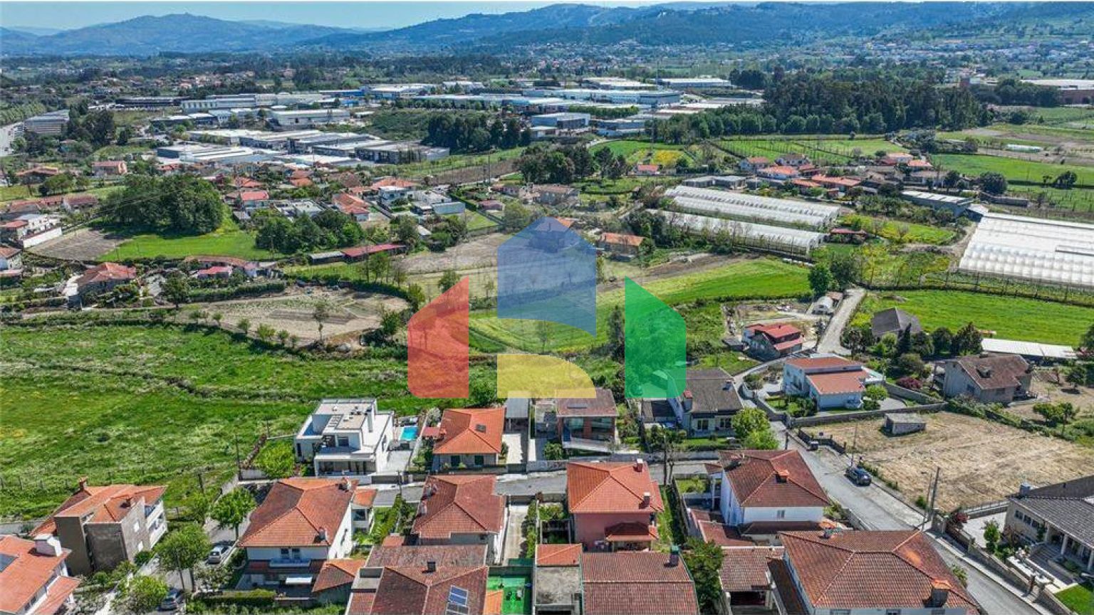 Residential - Single Family Home - T4 - Palmeira, Braga - PT