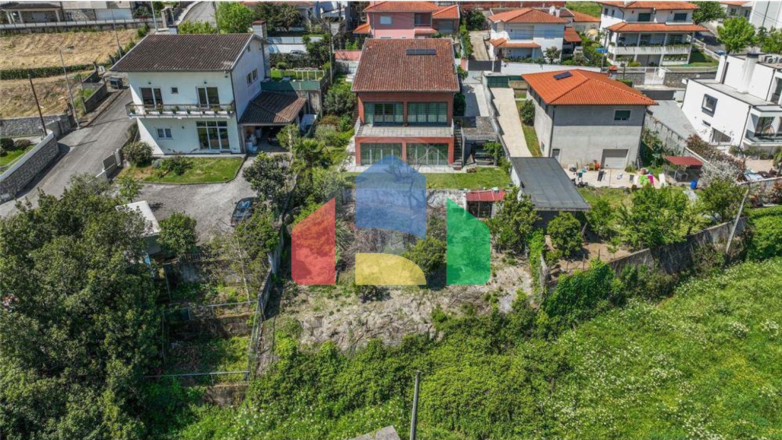 Residential - Single Family Home - T4 - Palmeira, Braga - PT