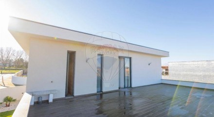 Residential - Single Family Home - T4 - Palmeira, Braga - PT