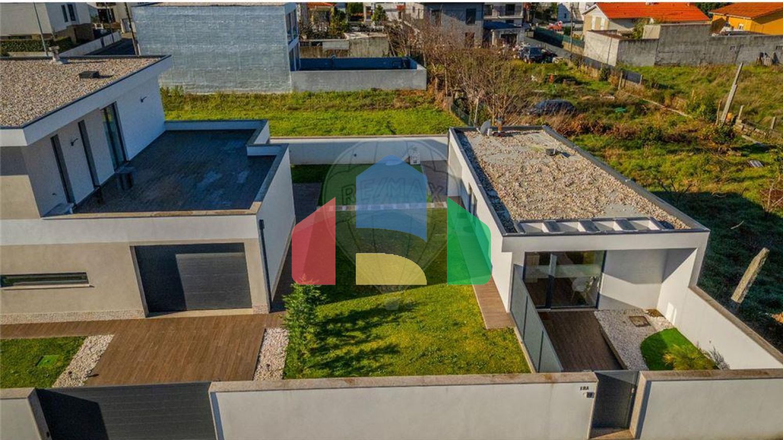 Residential - Single Family Home - T4 - Palmeira, Braga - PT