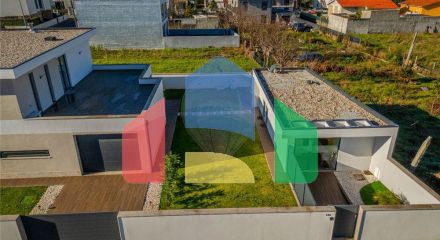 Residential - Single Family Home - T4 - Palmeira, Braga - PT