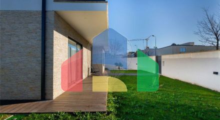 Residential - Single Family Home - T4 - Palmeira, Braga - PT