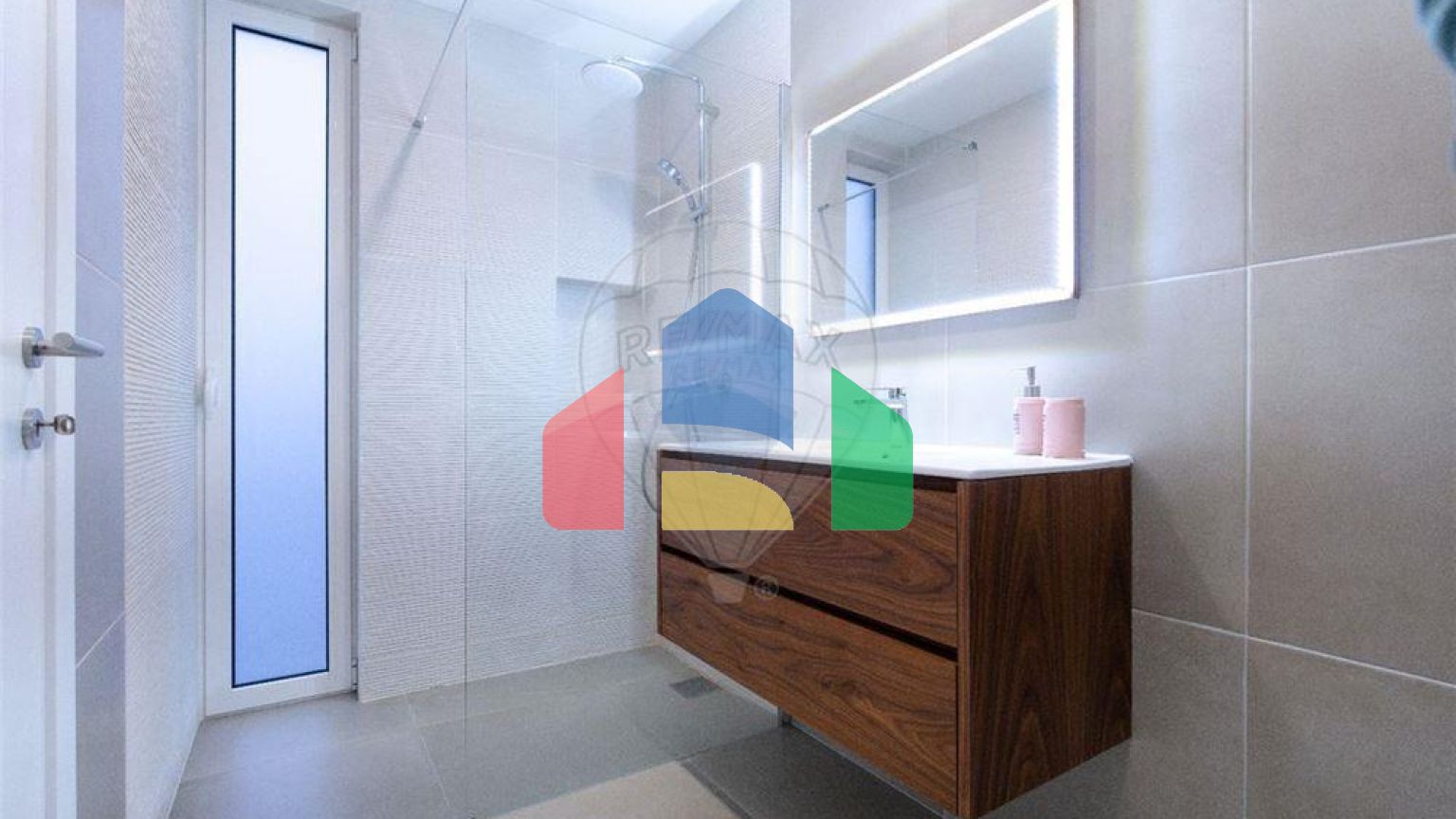 Residential - Single Family Home - T4 - Palmeira, Braga - PT