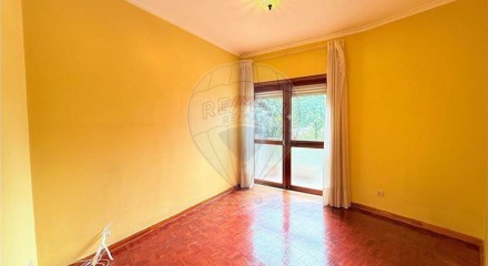 Residential - Condo/Apartment - T4 - Covilhã e Canhoso, Covilha - PT