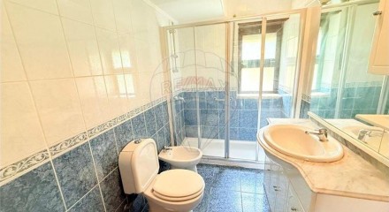 Residential - Condo/Apartment - T4 - Covilhã e Canhoso, Covilha - PT