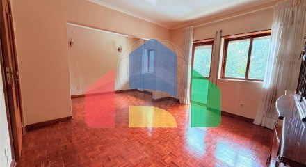 Residential - Condo/Apartment - T4 - Covilhã e Canhoso, Covilha - PT