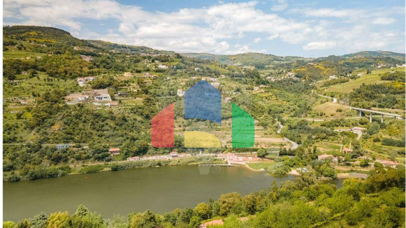 Residential - Single Family Home - T6 - Resende, Resende - PT