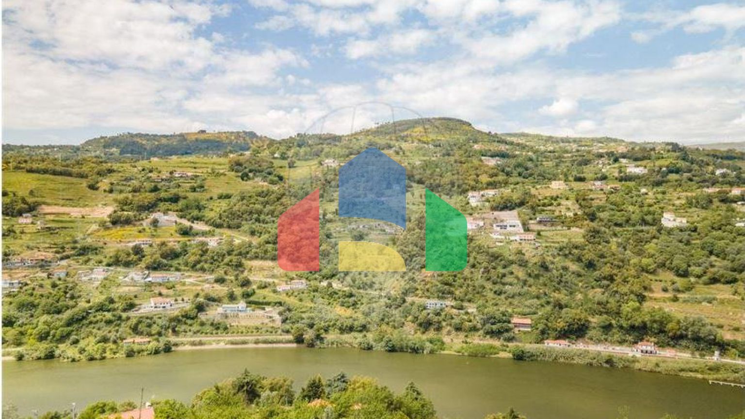 Residential - Single Family Home - T6 - Resende, Resende - PT