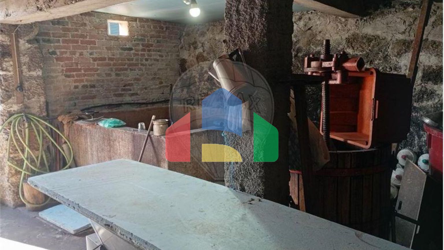 Residential - Single Family Home - T3 - São Miguel do Outeiro e Sabugosa, Tondela - PT