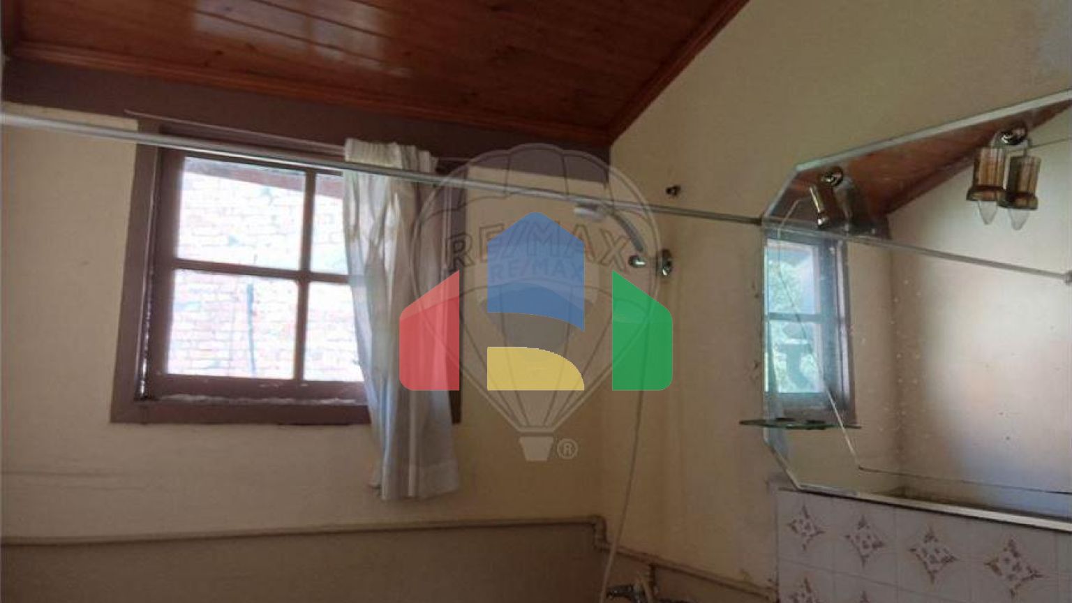 Residential - Single Family Home - T3 - São Miguel do Outeiro e Sabugosa, Tondela - PT