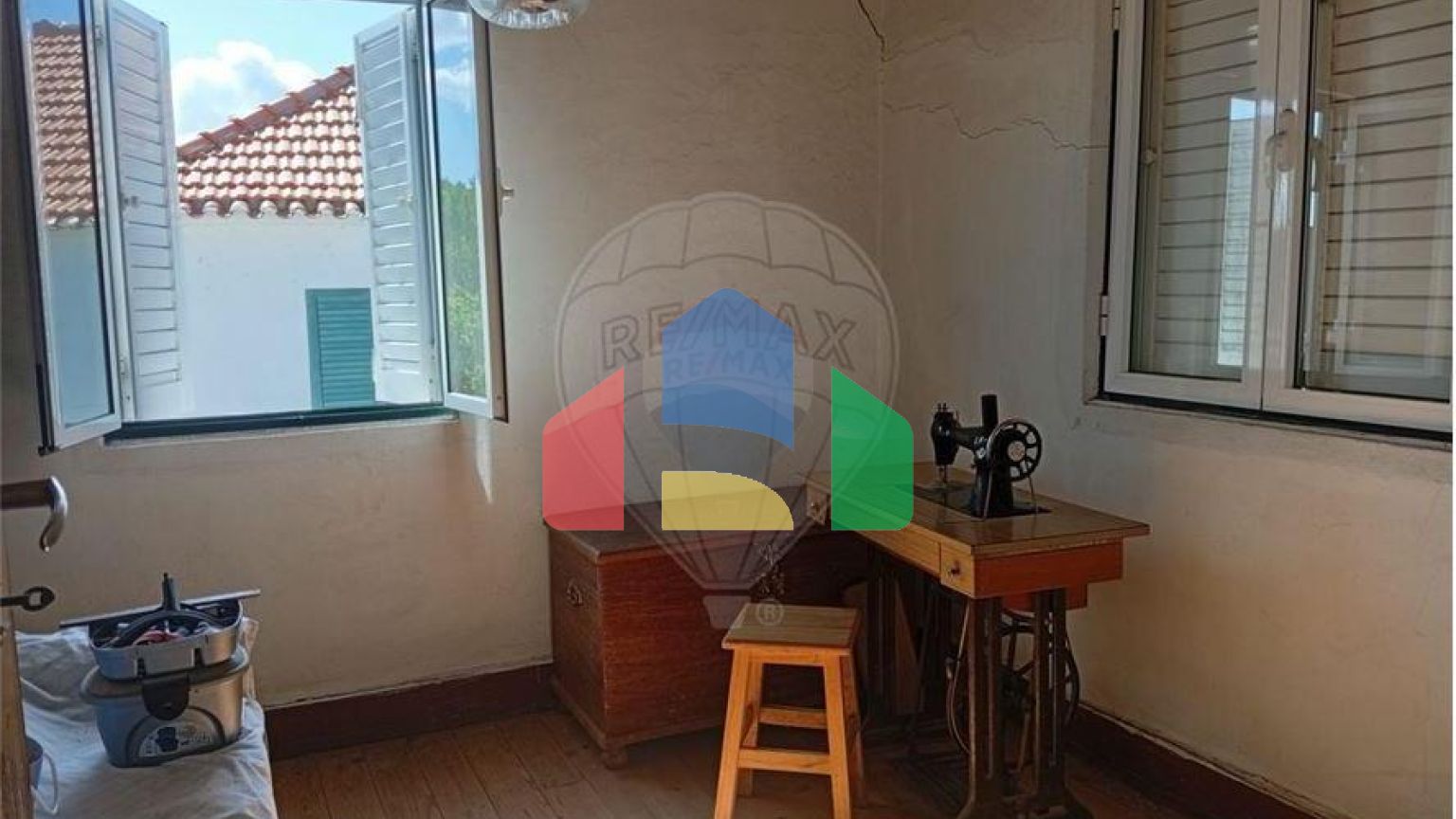 Residential - Single Family Home - T3 - São Miguel do Outeiro e Sabugosa, Tondela - PT