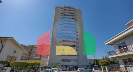 Residential - Condo/Apartment - T3 - São Mamede de Infesta e Senhora da Hora, Matosinhos - PT