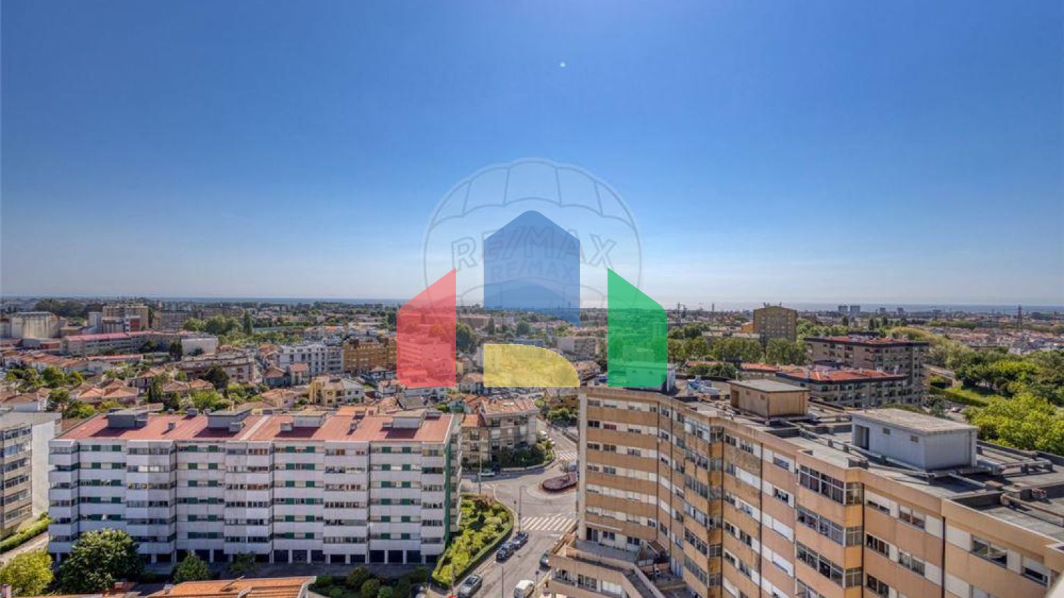 Residential - Condo/Apartment - T3 - São Mamede de Infesta e Senhora da Hora, Matosinhos - PT