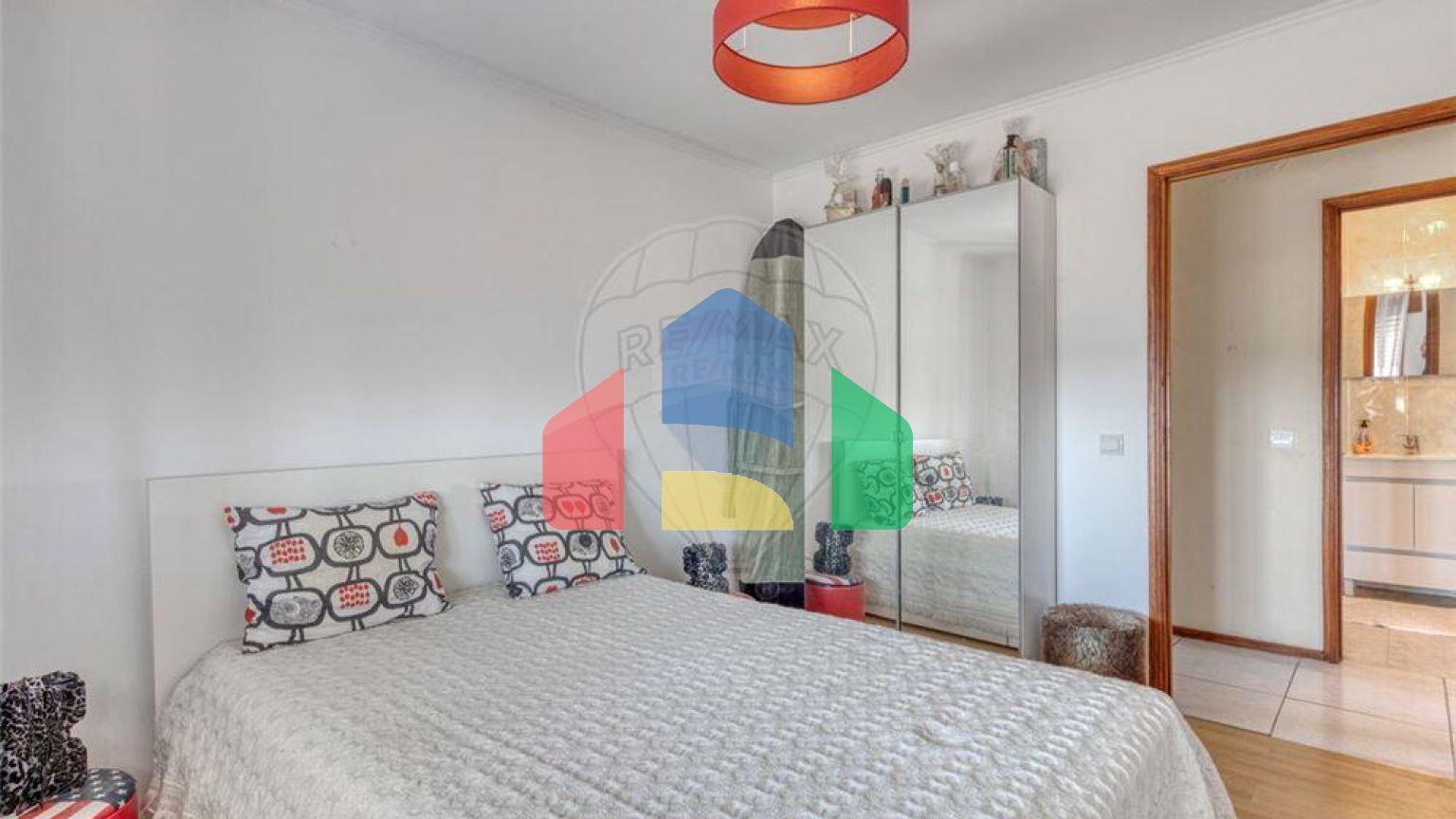 Residential - Condo/Apartment - T3 - São Mamede de Infesta e Senhora da Hora, Matosinhos - PT