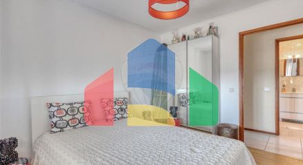 Residential - Condo/Apartment - T3 - São Mamede de Infesta e Senhora da Hora, Matosinhos - PT