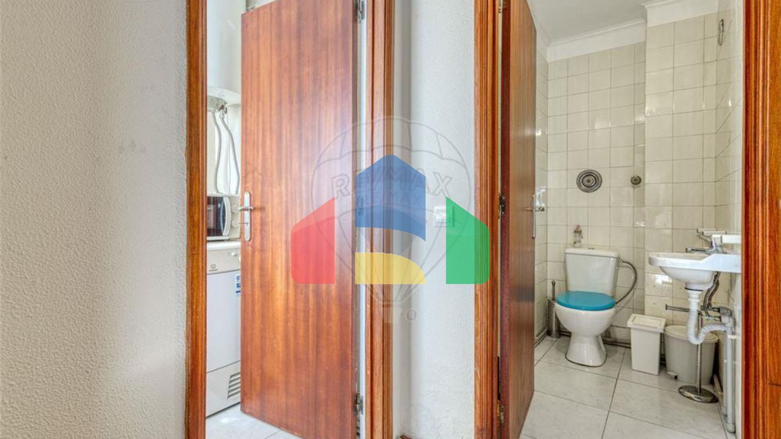 Residential - Condo/Apartment - T3 - São Mamede de Infesta e Senhora da Hora, Matosinhos - PT