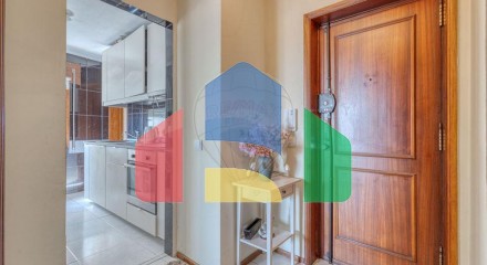 Residential - Condo/Apartment - T3 - São Mamede de Infesta e Senhora da Hora, Matosinhos - PT