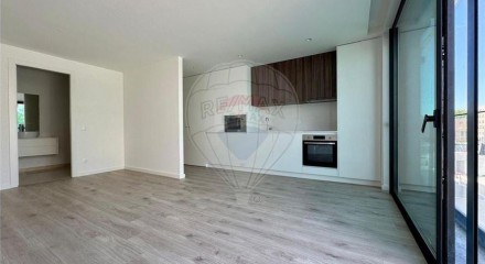 Residential - Condo/Apartment - São Mamede de Infesta e Senhora da Hora, Matosinhos - PT