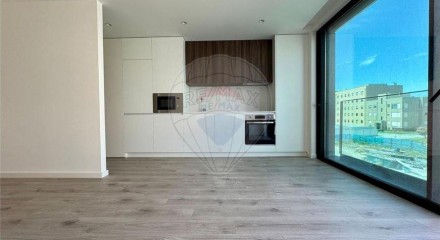 Residential - Condo/Apartment - São Mamede de Infesta e Senhora da Hora, Matosinhos - PT