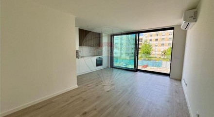 Residential - Condo/Apartment - São Mamede de Infesta e Senhora da Hora, Matosinhos - PT