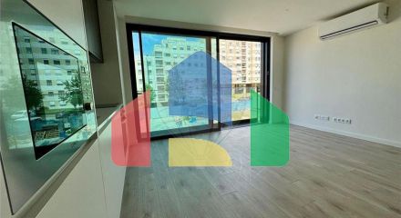 Residential - Condo/Apartment - São Mamede de Infesta e Senhora da Hora, Matosinhos - PT