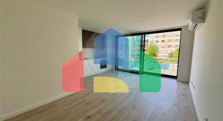Residential - Condo/Apartment - São Mamede de Infesta e Senhora da Hora, Matosinhos - PT