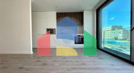 Residential - Condo/Apartment - São Mamede de Infesta e Senhora da Hora, Matosinhos - PT