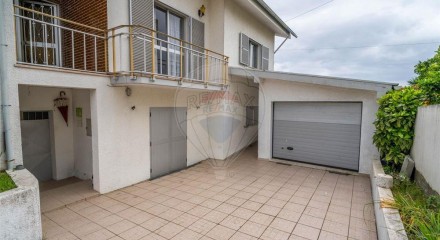 Residential - Single Family Home - T4 - Amares e Figueiredo, Amares - PT