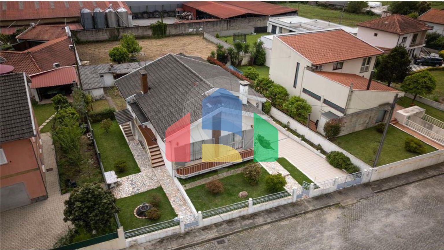 Residential - Single Family Home - T4 - Amares e Figueiredo, Amares - PT