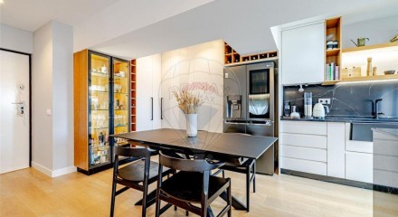Residential - Condo/Apartment - T3 - Carnide, Lisbon - PT