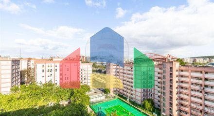 Residential - Condo/Apartment - T3 - Carnide, Lisbon - PT