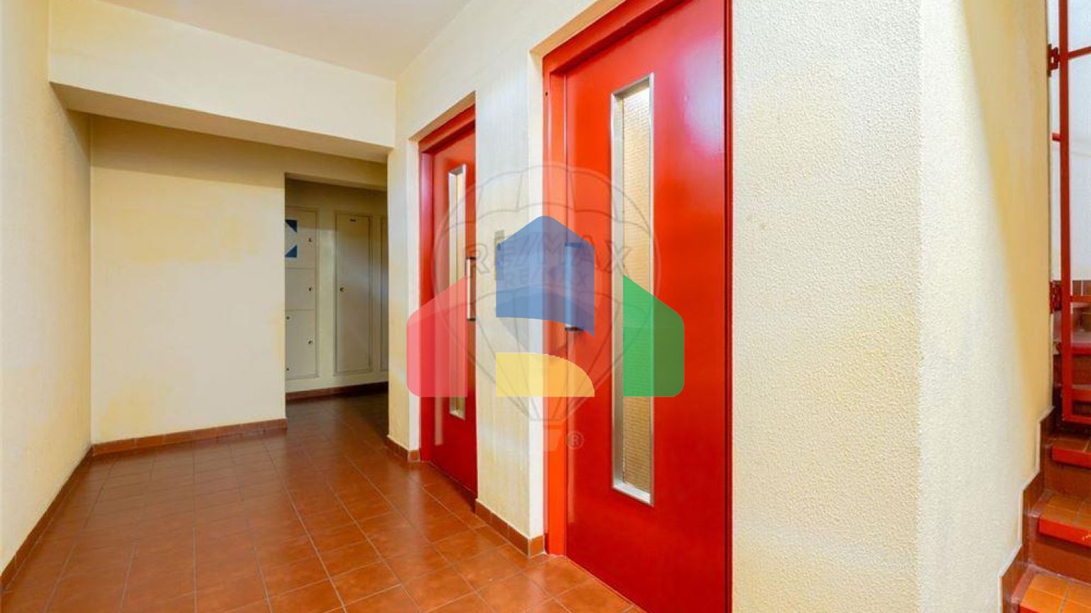 Residential - Condo/Apartment - T3 - Carnide, Lisbon - PT