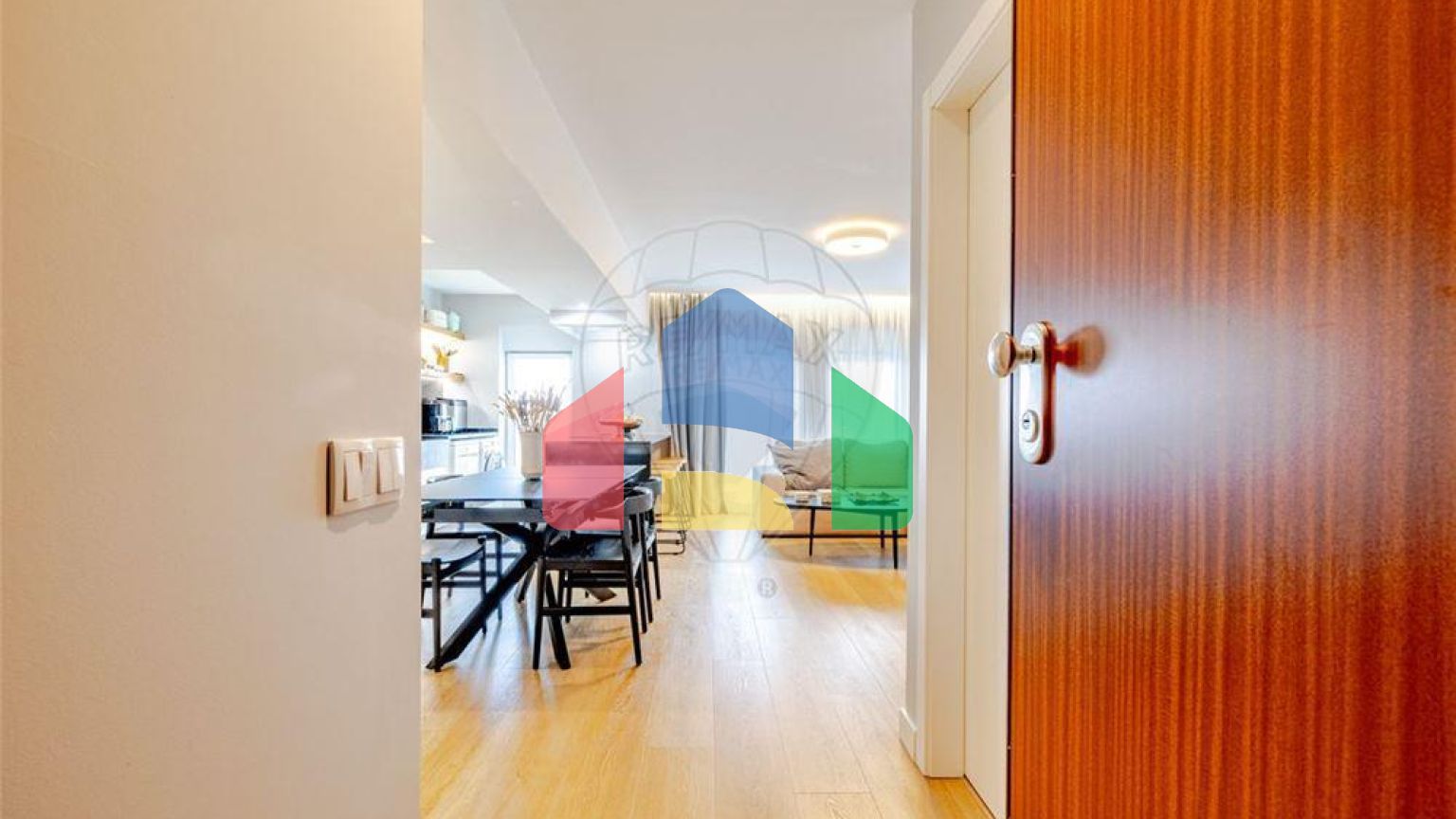 Residential - Condo/Apartment - T3 - Carnide, Lisbon - PT