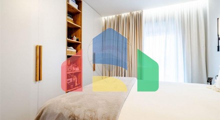 Residential - Condo/Apartment - T3 - Carnide, Lisbon - PT