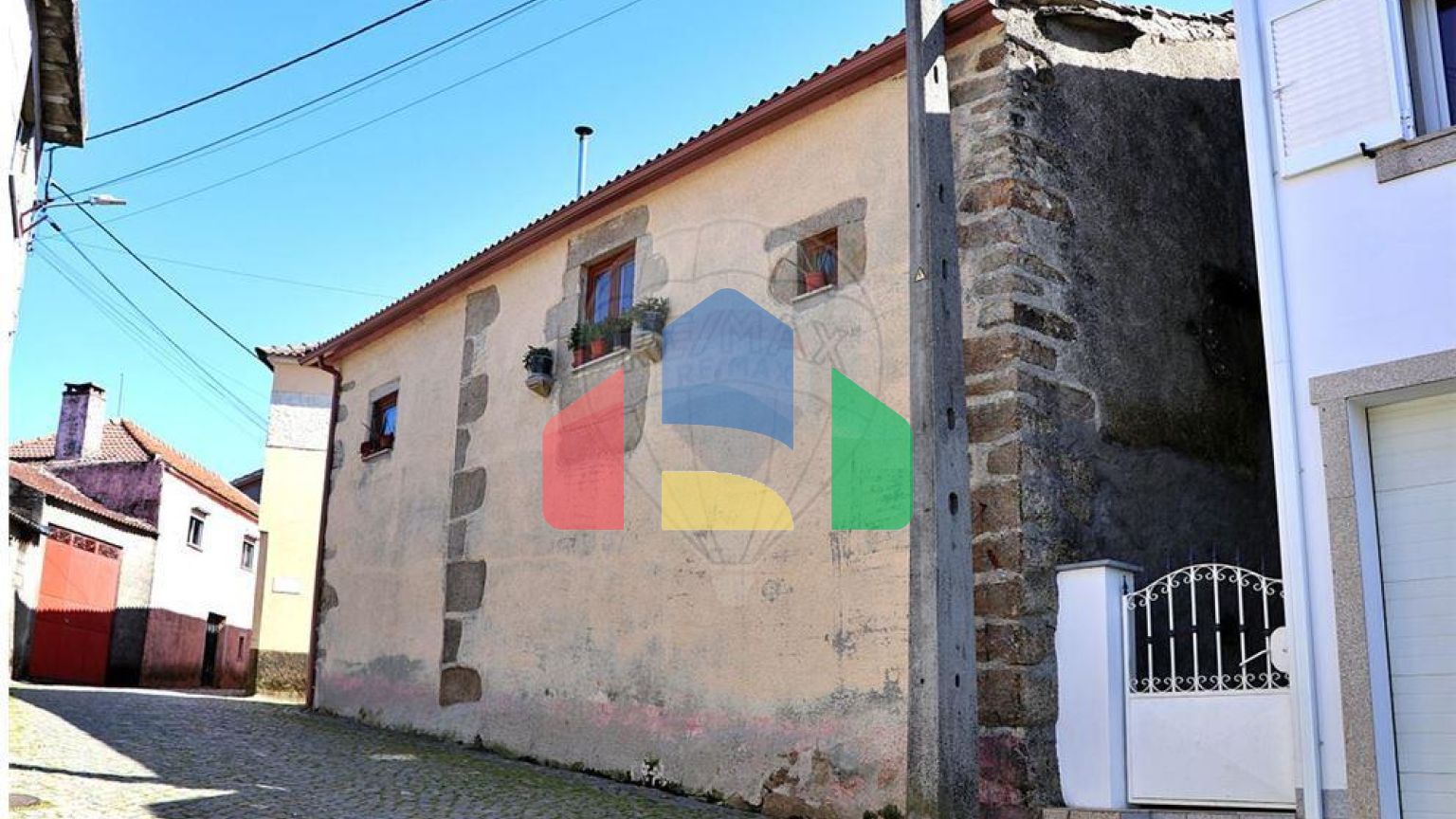 Residential - Single Family Home - T2 - Sever, Moimenta da Beira - PT