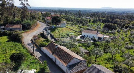 Residential - Single Family Home - T4 - Igreja Nova do Sobral, Ferreira do Zezere - PT