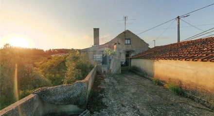 Residential - Single Family Home - T3 - Igreja Nova do Sobral, Ferreira do Zezere - PT