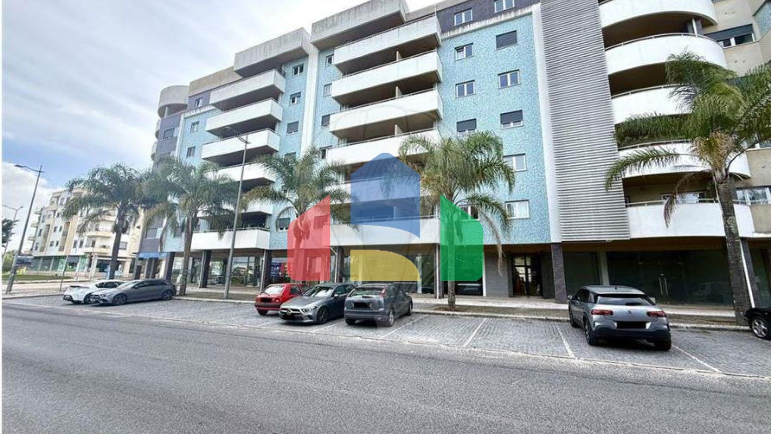 Residential - Condo/Apartment - T5 - Sao Joao Baptista, Entroncamento - PT