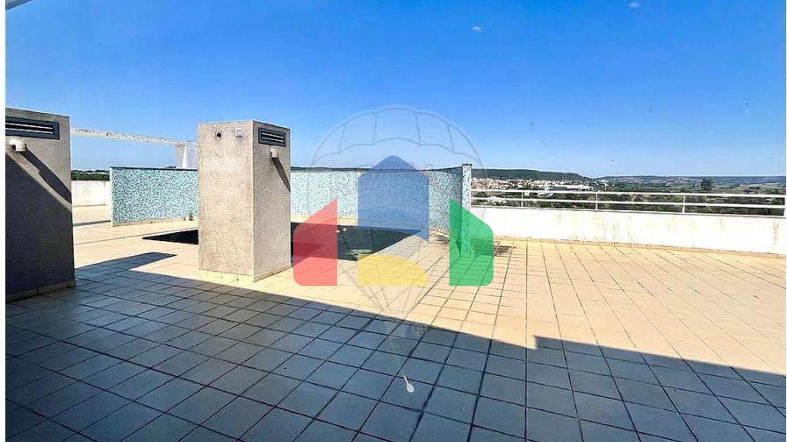 Residential - Condo/Apartment - T5 - Sao Joao Baptista, Entroncamento - PT