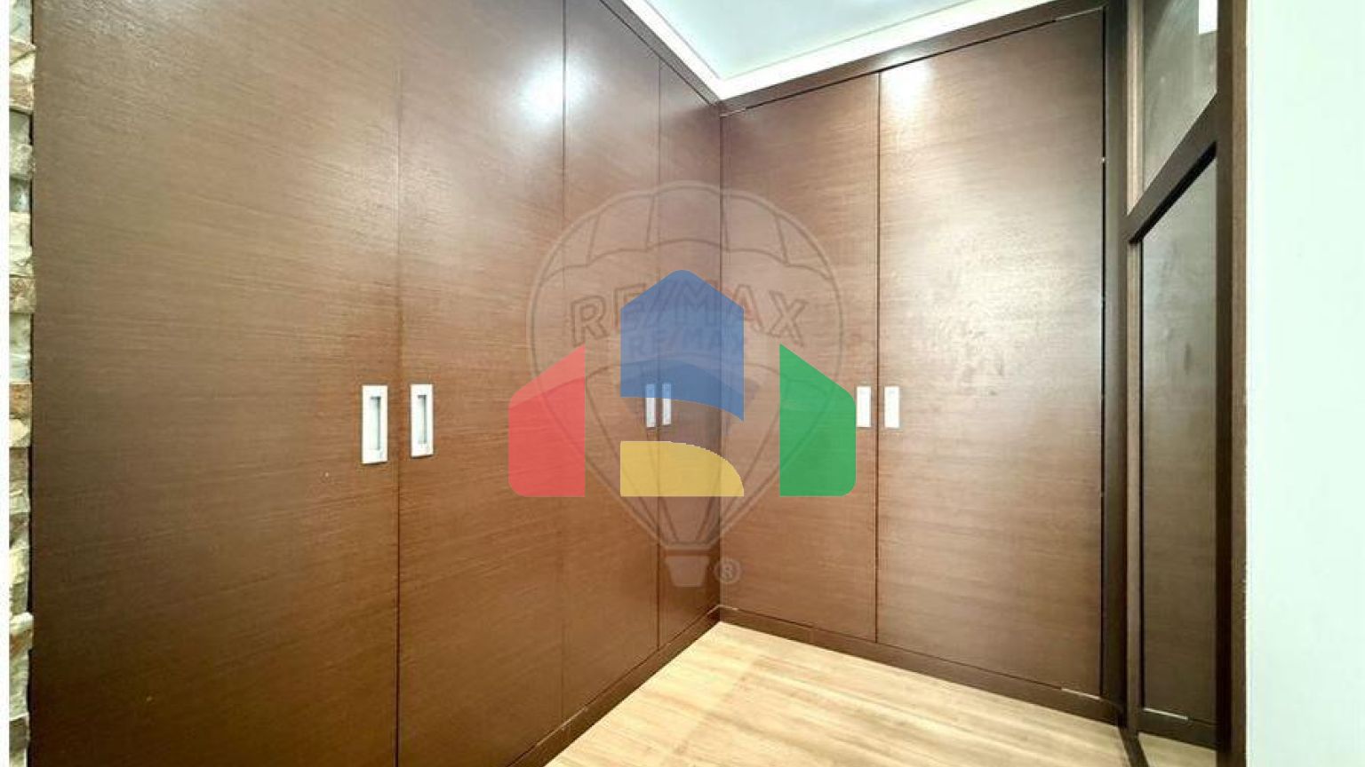 Residential - Condo/Apartment - T5 - Sao Joao Baptista, Entroncamento - PT