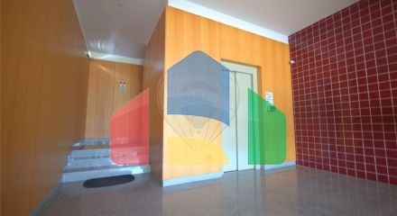 Residential - Condo/Apartment - T3 - Pinhal Novo, Palmela - PT