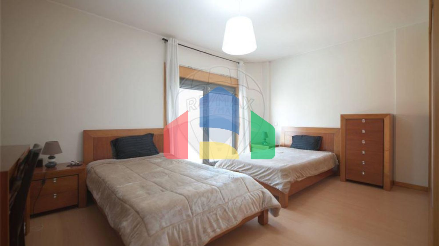 Residential - Condo/Apartment - T3 - Pinhal Novo, Palmela - PT