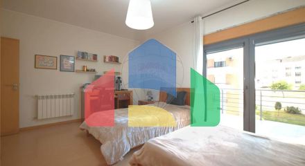 Residential - Condo/Apartment - T3 - Pinhal Novo, Palmela - PT