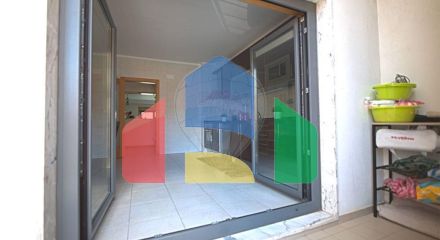 Residential - Condo/Apartment - T3 - Pinhal Novo, Palmela - PT