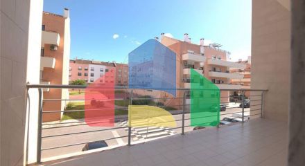Residential - Condo/Apartment - T3 - Pinhal Novo, Palmela - PT
