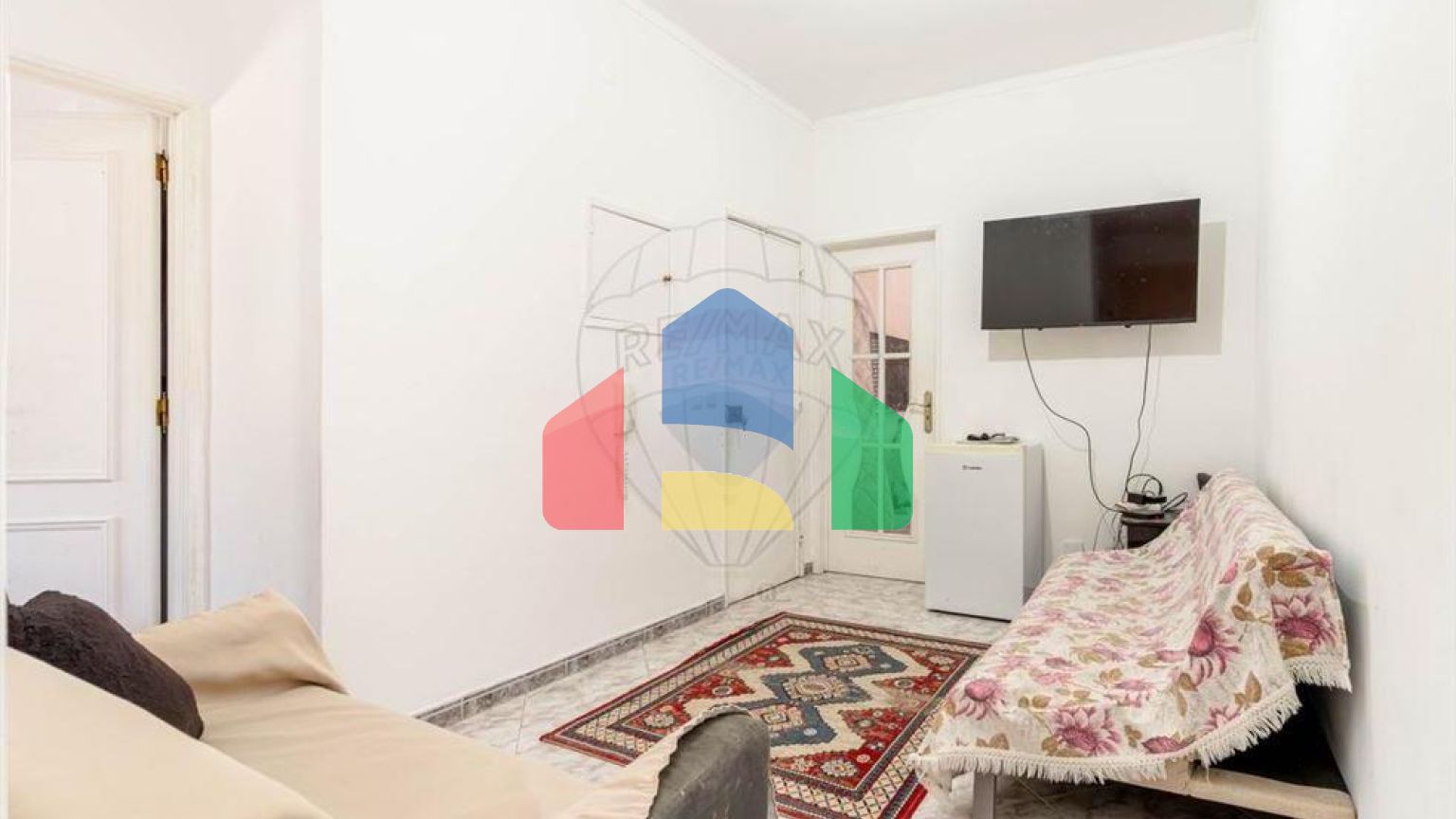 Residential - Condo/Apartment - T2 - Baixa da Banheira e Vale da Amoreira, Moita - PT